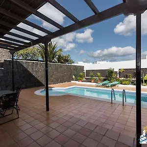 villa-oasis-playa-blanca-lanzarote.in-canary-islands.com/
